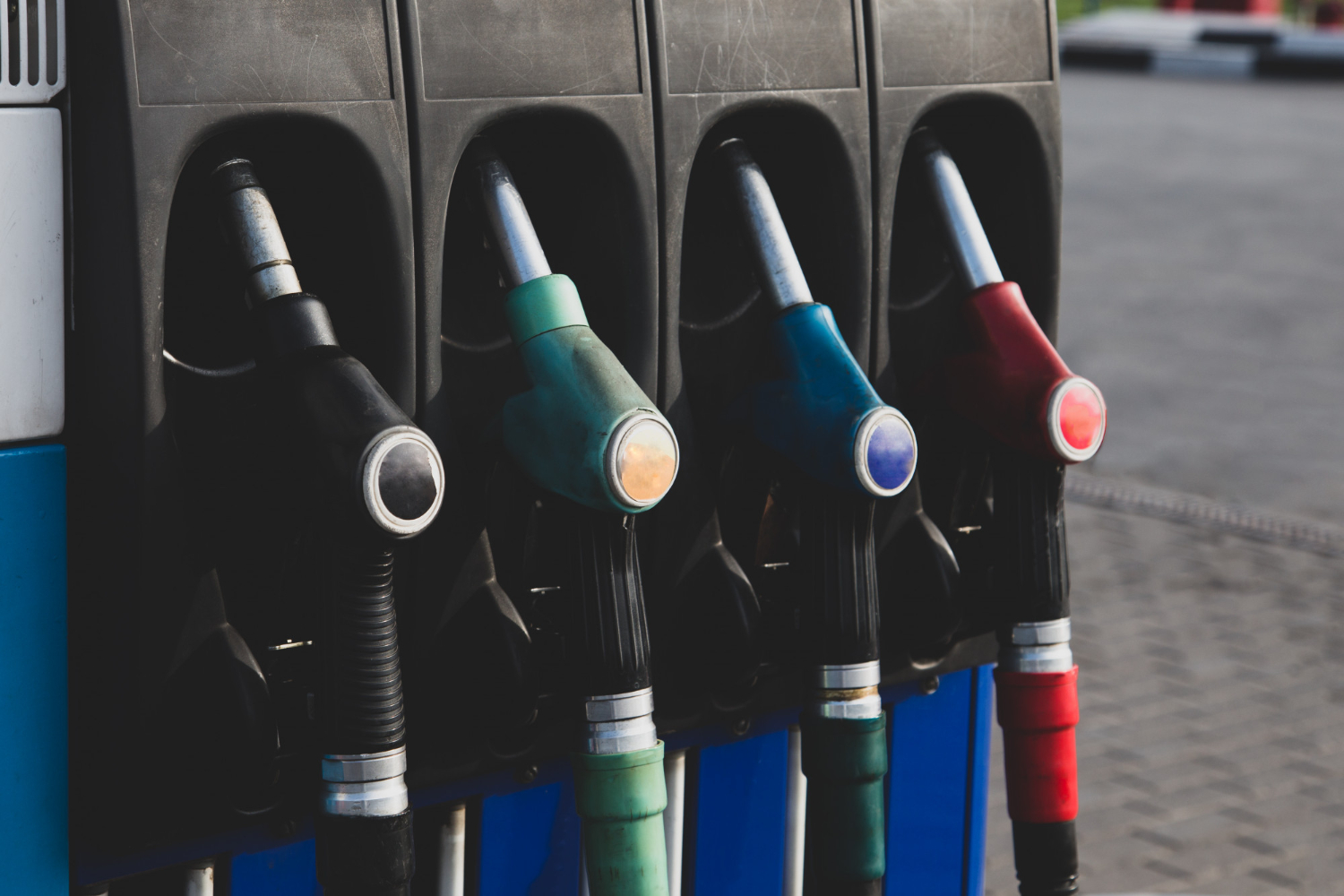 Motorina în Republica Moldova atinge 33 de lei pe litru, cel mai mare preț din istorie