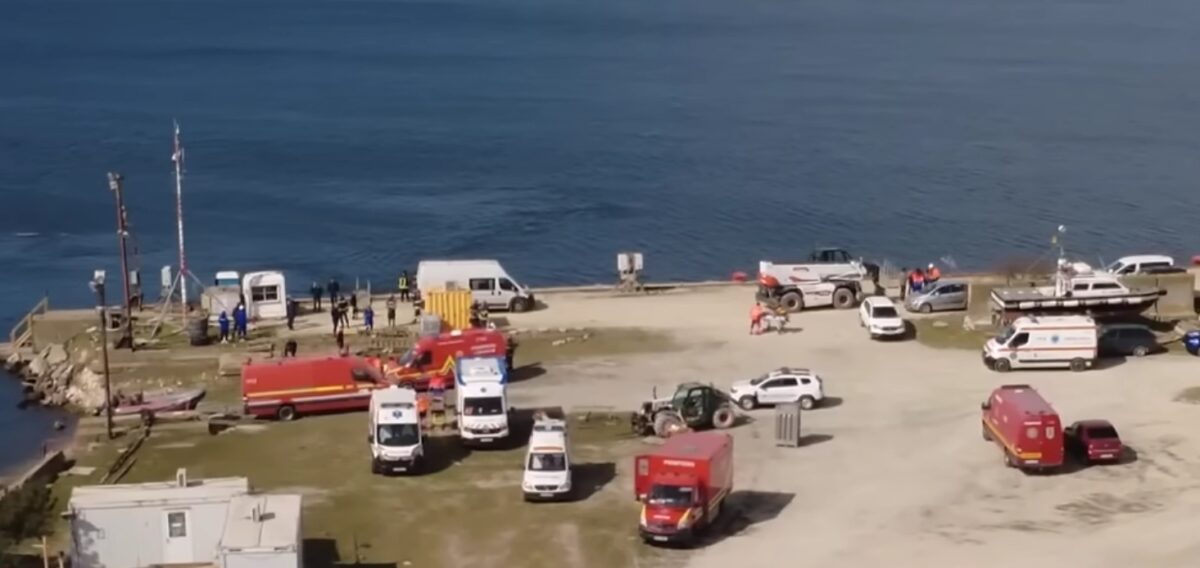 Trei marinari încă dispăruți după scufundarea remorcherului „Astana” în Portul Midia. Căutările vor fi reluate luni