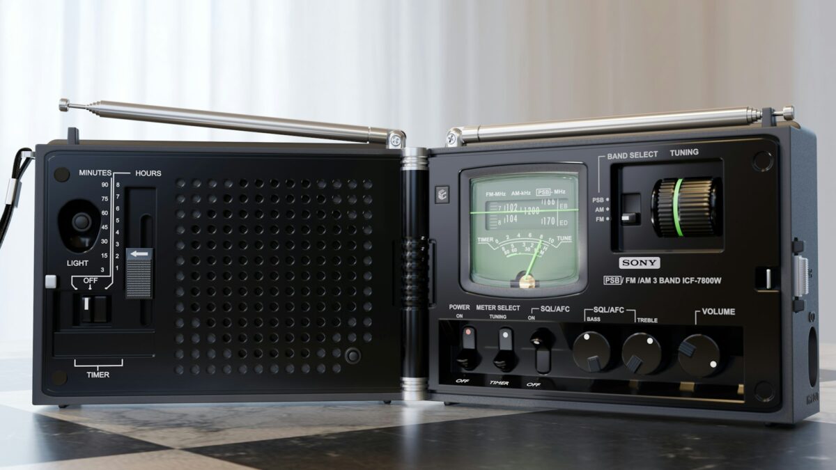 Semnal radio misterios apărut după bombardamentele din Iran. Tehnologia era folosită în perioada Războiului Rece