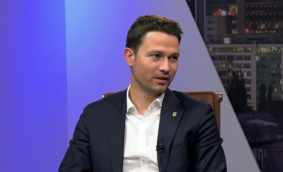 Robert Sighiartau