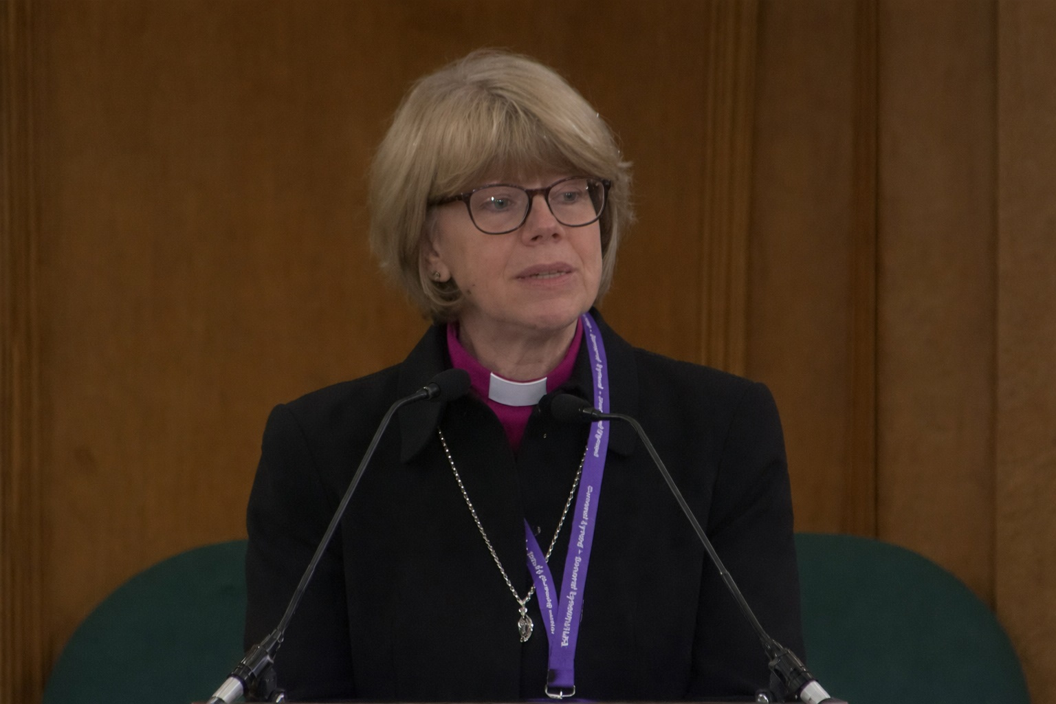 Schimbare radicală la vârful Bisericii Anglicane. Tradiția, pusă la încercare de Sarah Mullally, prima femeie arhiepiscop