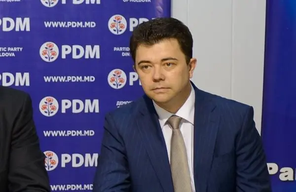 Fostul vicepremier al Republicii Moldova, Victor Osipov, a fost reținut în același dosar cu fostul deputat Vladimir Andronachi