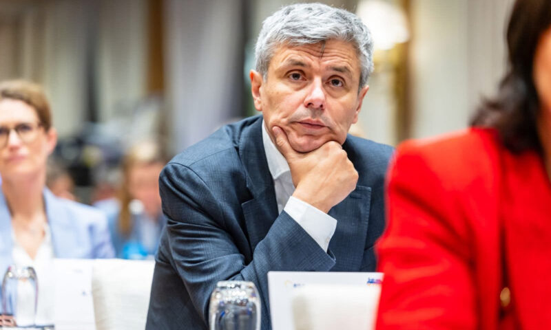 Virgil Popescu a descoperit cum a ajuns virală o postare despre George Simion. Analiza făcută