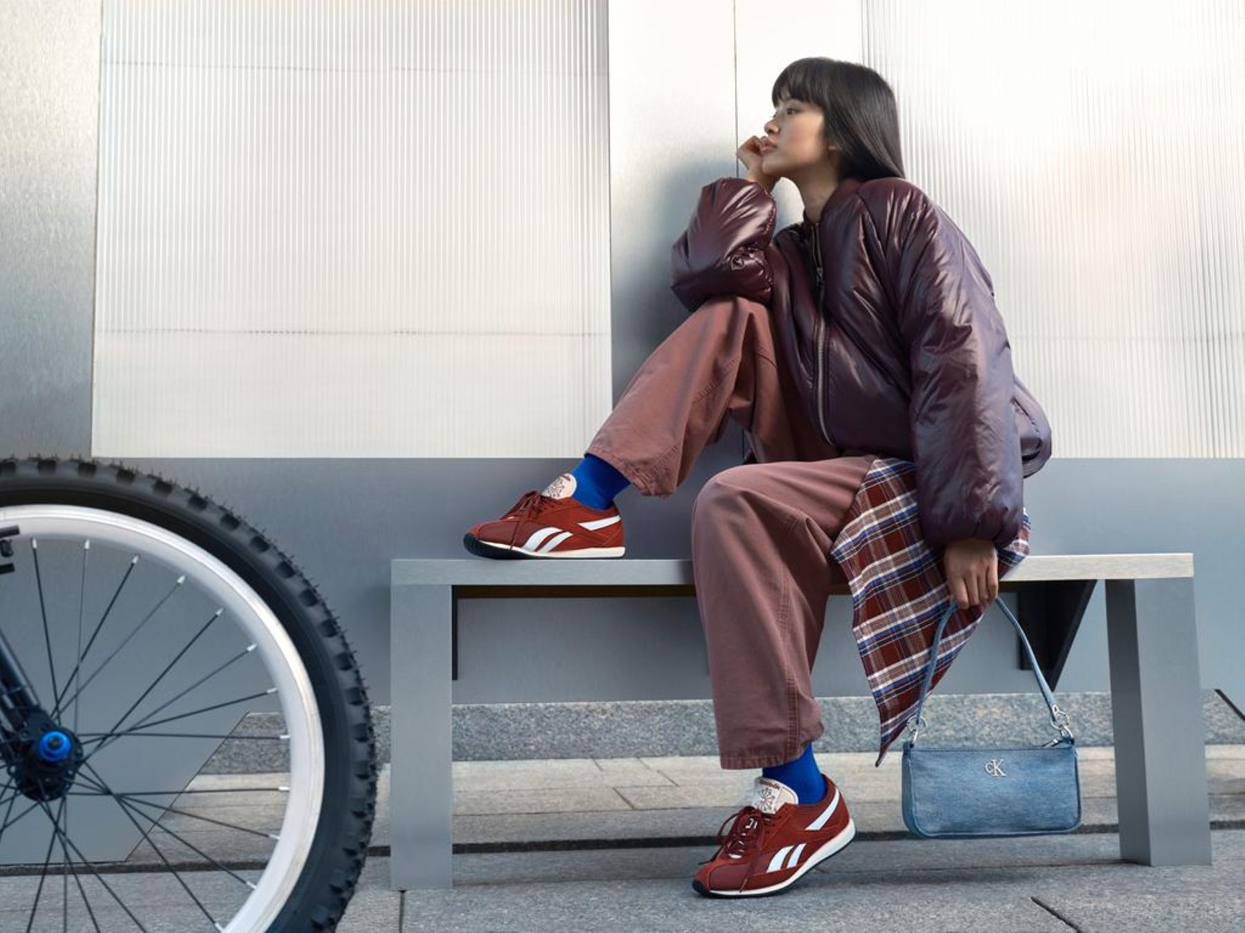 Confort la fiecare pas și de ce merită să investești într-o pereche de adidasi dama rezistenți și moderni?