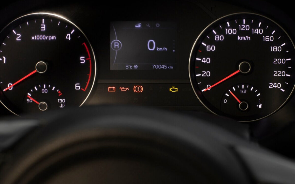 De ce nu este indicat să circuli cu rezervorul aproape gol. Greșeala pe care o fac șoferii în această perioadă