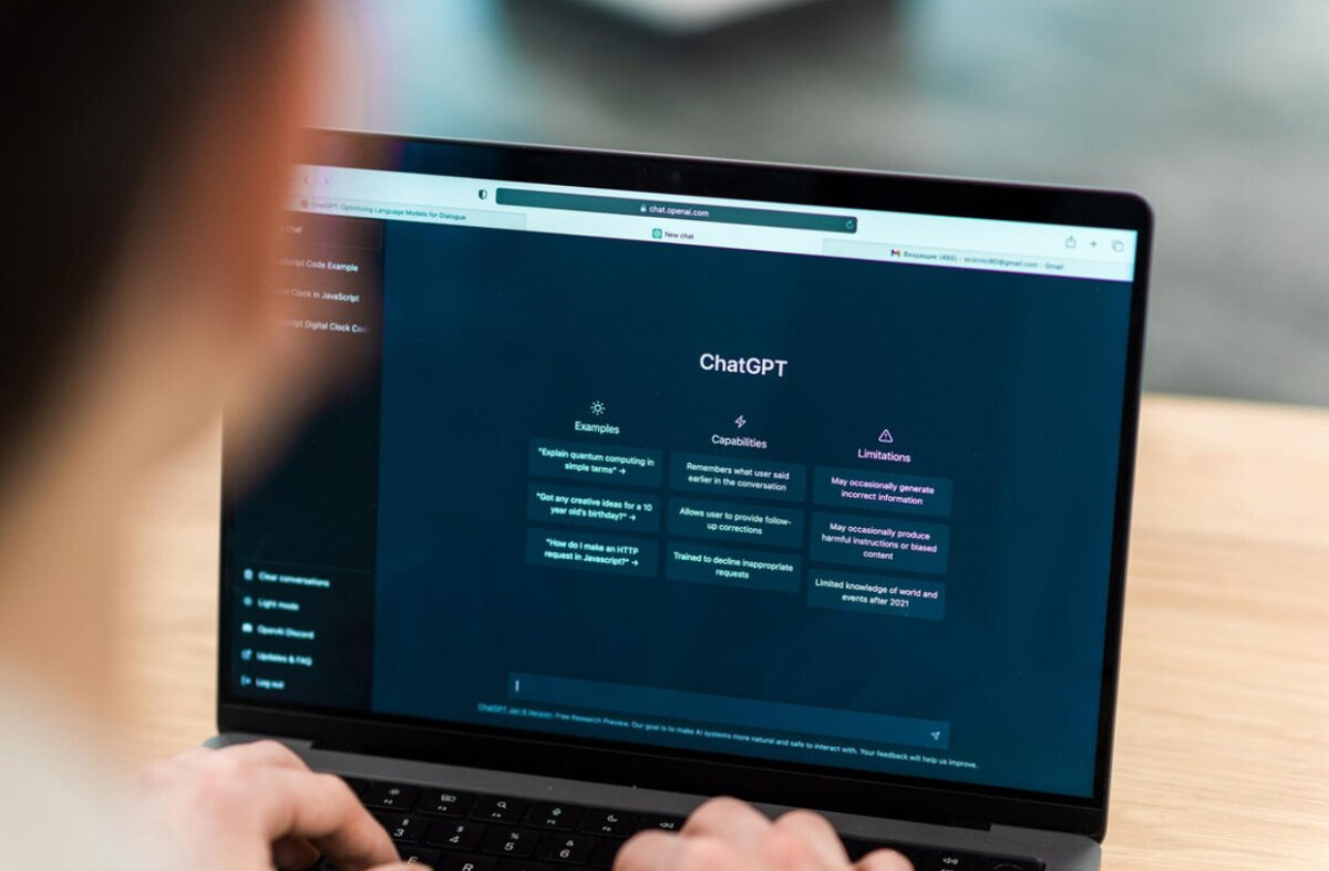 Fanteziile digitale ale lui ChatGPT, un mister. Versiunea „fierbinte” a platformei a fost blocată