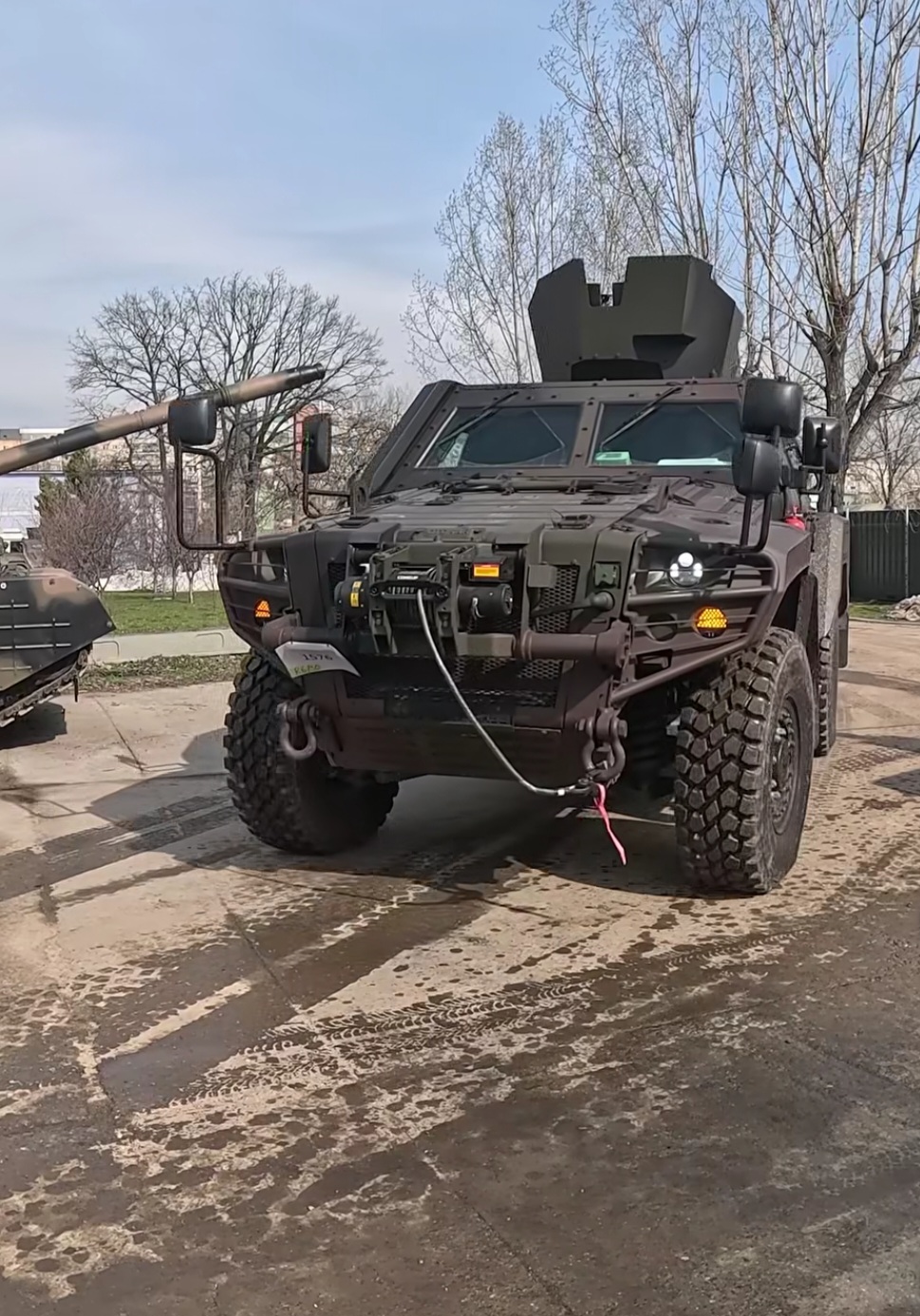 COBRA II - la datorie, blindate ajung în serviciu, producția românească pe cale să înceapă