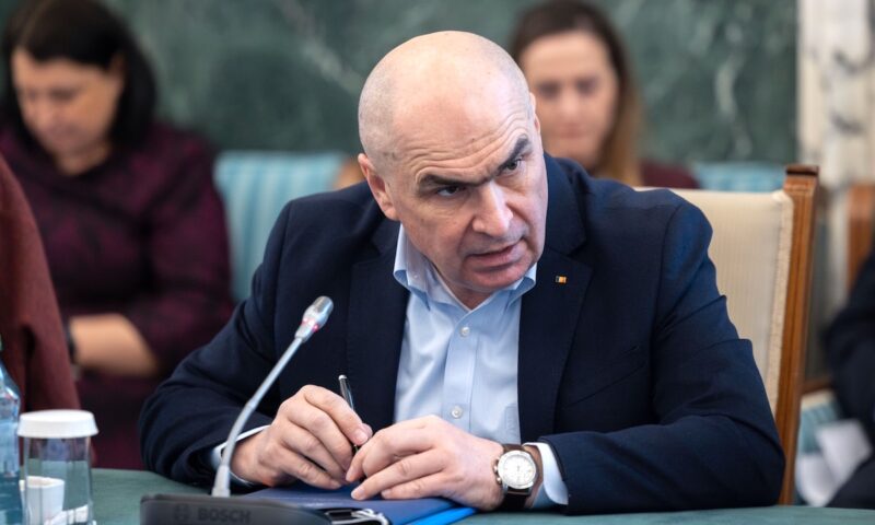 Ilie Bolojan, vizită-fulger la Ministerul Energiei înainte de a prelua interimatul. Când îl va putea înlocui pe Bogdan Ivan