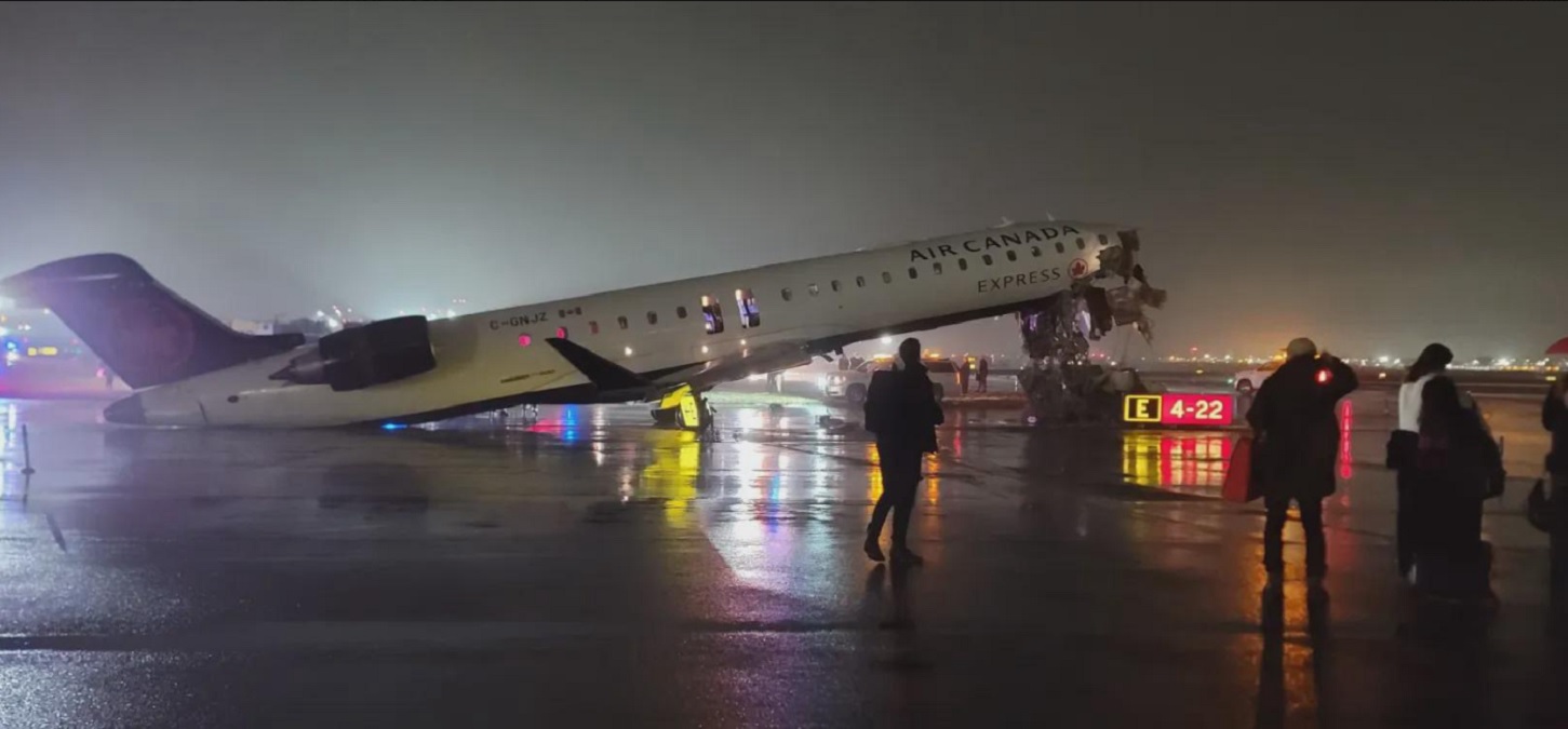 Doi piloți au murit după tragedia de pe aeroportul LaGuardia. Zeci de victime, spitalizate