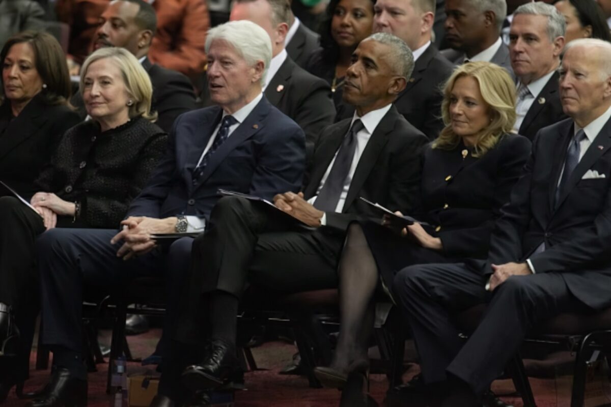 Fiul reverendului Jesse Jackson îi acuză pe foștii președinți Biden, Clinton și Obama că au politizat ceremonia