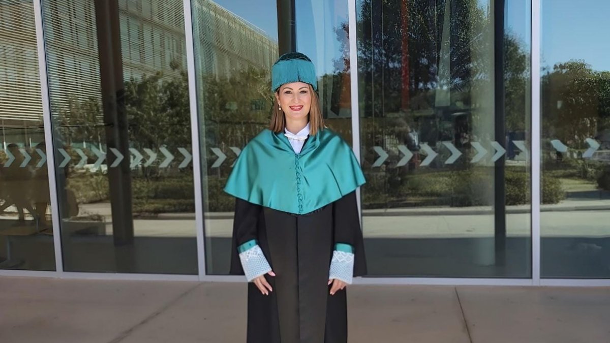 Povestea româncei care a început ca menajeră în Spania și a obținut titlul de doctor „magna cum laude” în Educație