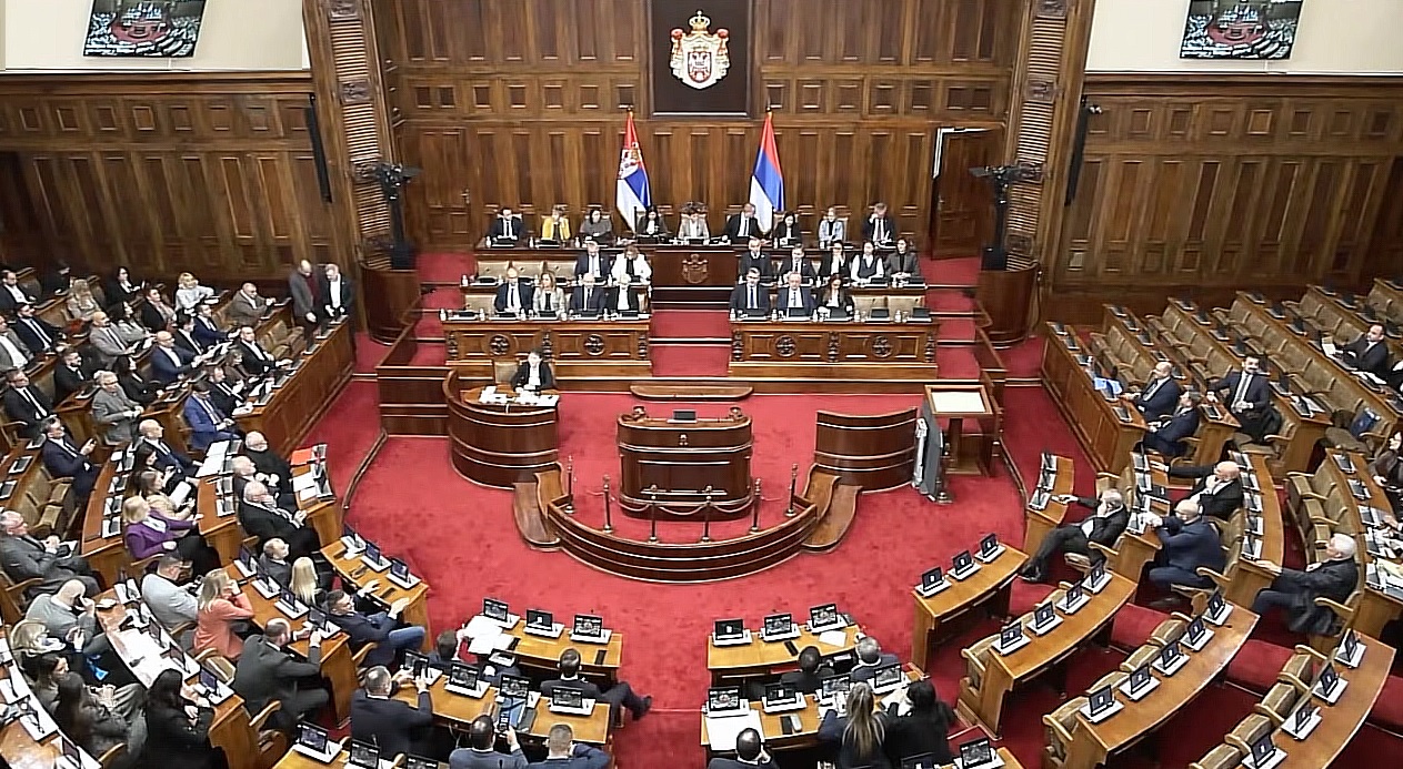 Kosovo, într-o criză constituțională după dizolvarea Parlamentului și convocarea alegerilor anticipate