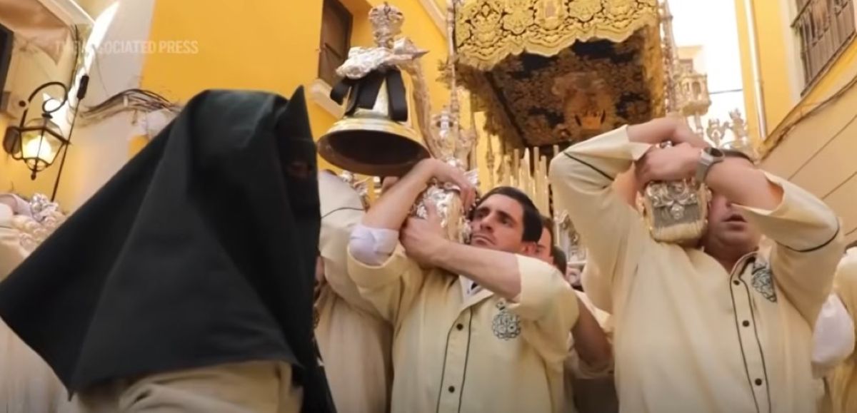 Antonio Banderas, prezent la ceremonia de Florii din Spania, care a deschis Săptămâna Mare