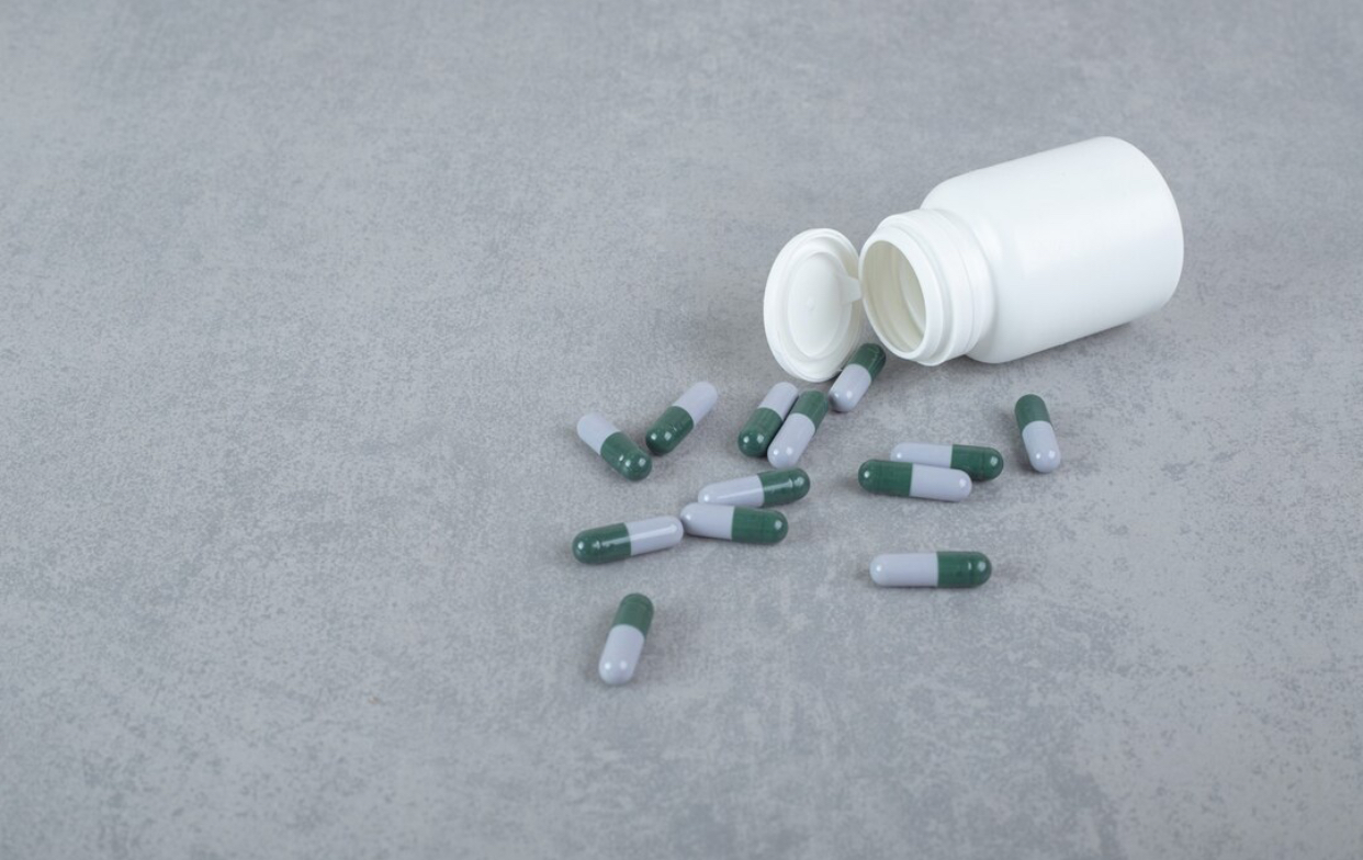 Decizia privind achiziția pastilelor de iod, apărată de ministrul Sănătății: Țara asta trebuie să fie pregătită