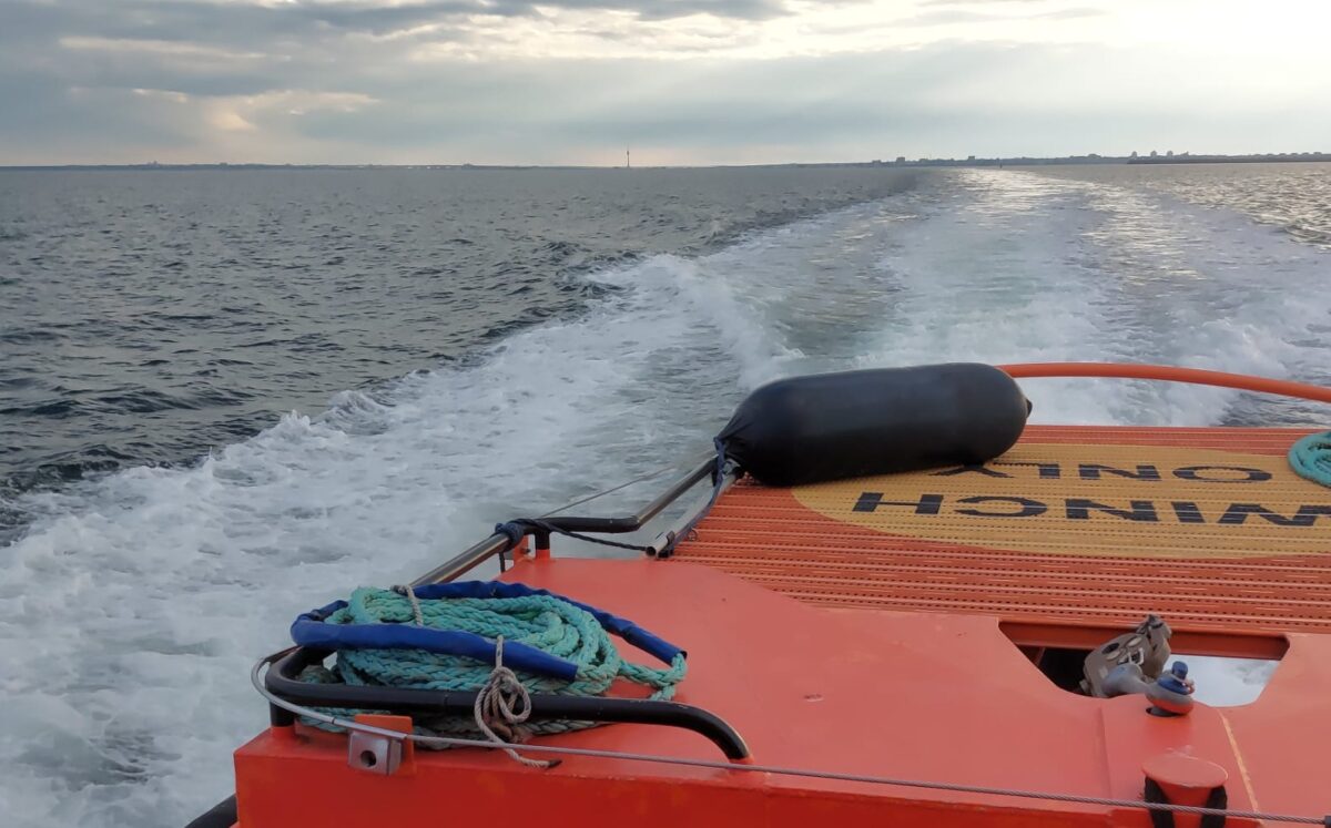 Marinar cu probleme medicale preluat de urgență de ARSVOM din rada Portului Constanța