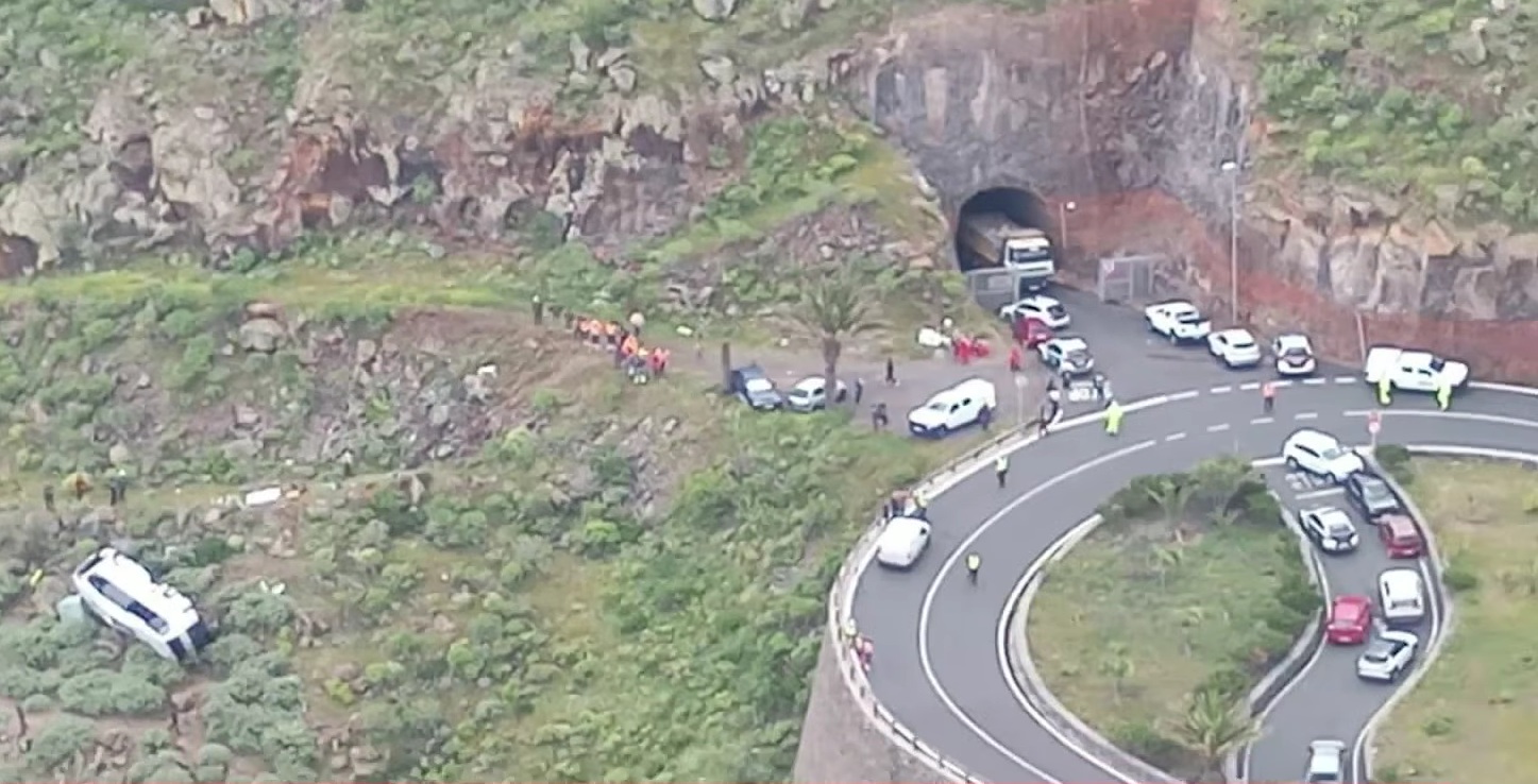 Un autocar s-a răsturnat în Insulele Canare. Un turist a murit, iar 27 de persoane au fost rănite