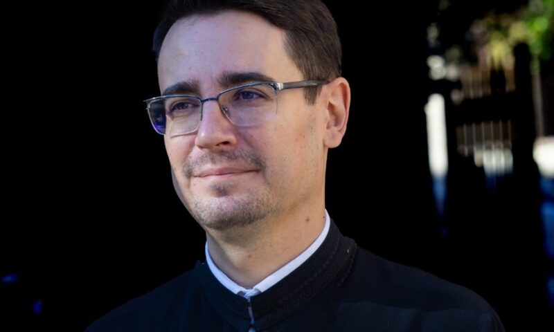 Părintele Adrian Agachi solicită intervenția CNA: Sunt strigătoare nu doar la cer, ci și la CEDO