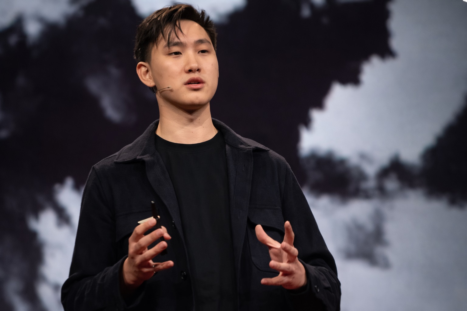 Meta pregătește o nouă generație de inteligență artificială, dar limitează accesul la cele mai puternice sisteme