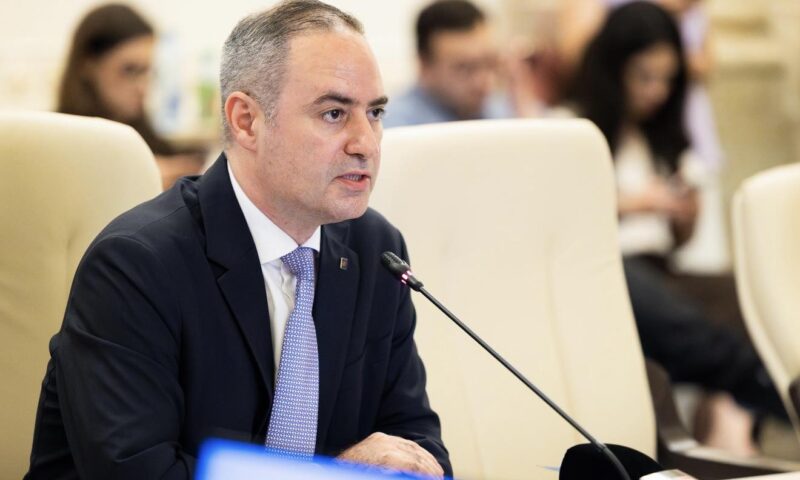Alexandru Nazare spune că dobânzile pentru România au început să scadă. Ce sume a împrumutat MF