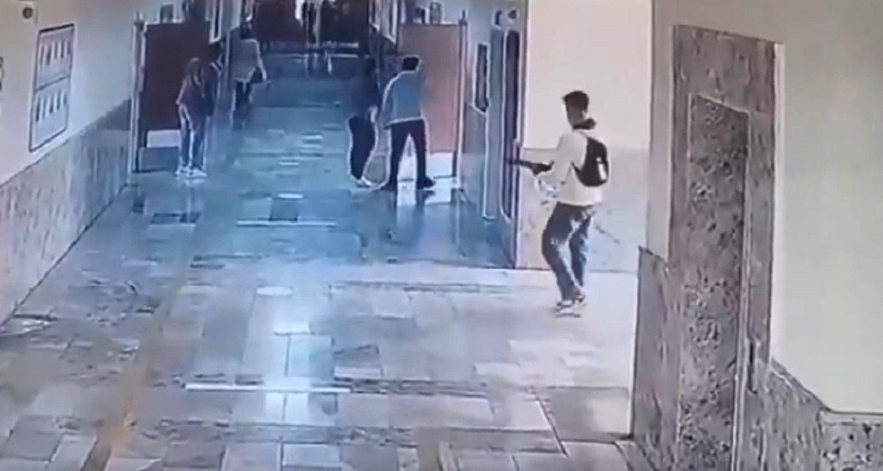 Atac armat într-un liceu din Turcia. Un fost elev a rănit cel puțin 16 persoane înainte să se sinucidă