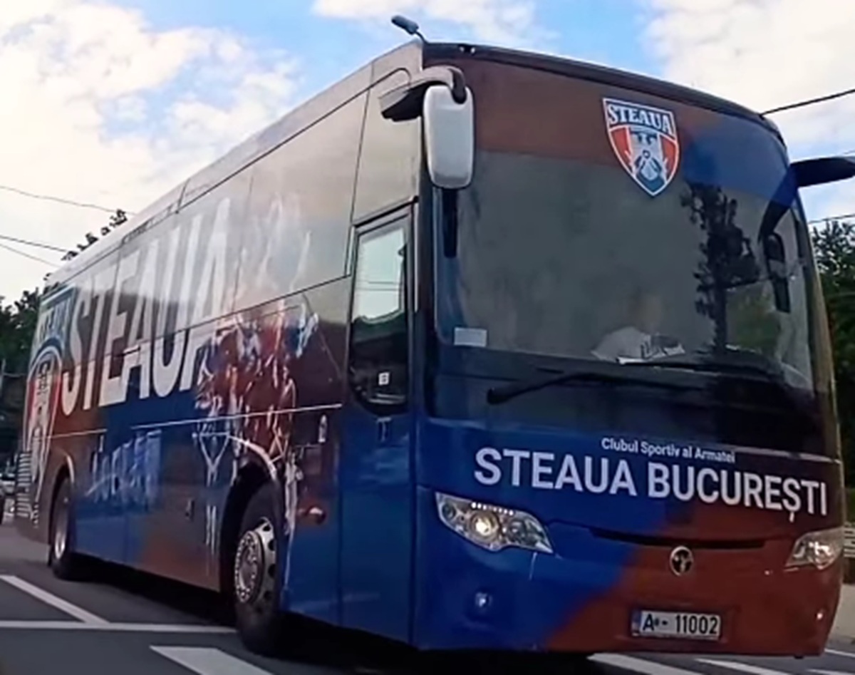 Juniorii de la CSA Steaua au ajuns la spitalul de urgență din Arad cu simptome de toxiinfecţie alimentară