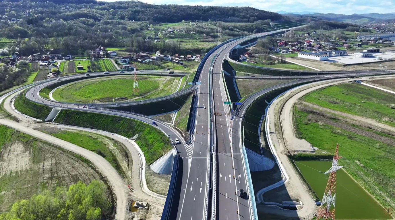 Secțiunea Tigveni - Curtea de Argeș din Autostrada Sibiu-Pitești, aproape de deschidere. Video cu stadiul lucrărilor