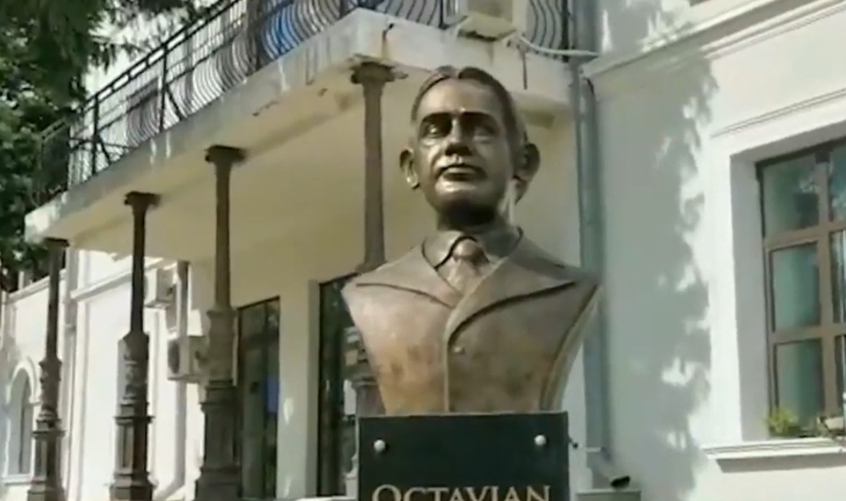 Bustul lui Octavian Goga, mutat din Copou într-o hală, în urma unei solicitări bazate pe Legea Vexler