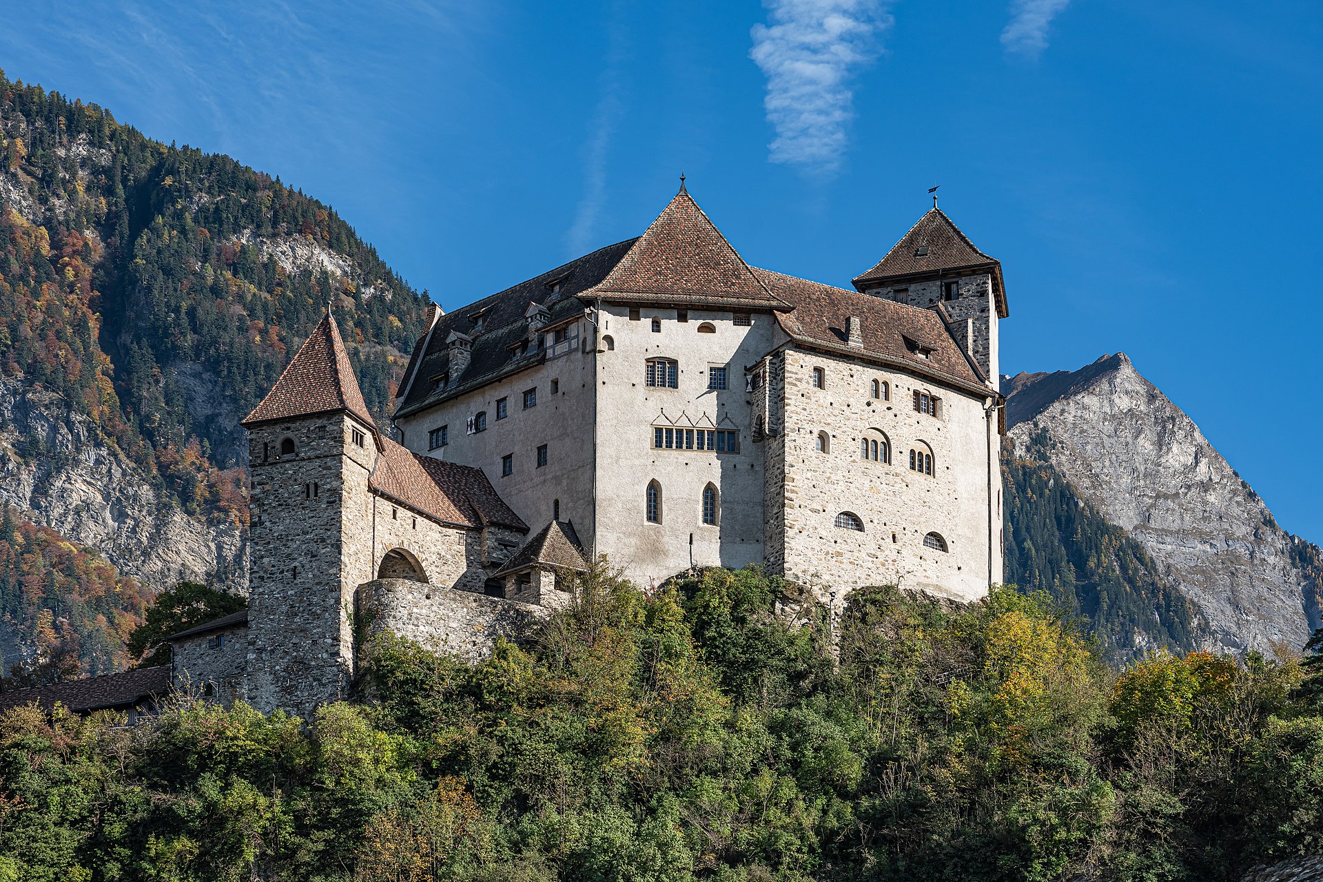 O femeie va putea urca pe tronul din Liechtenstein. Prințul moștenitor Alois a făcut anunțul oficial