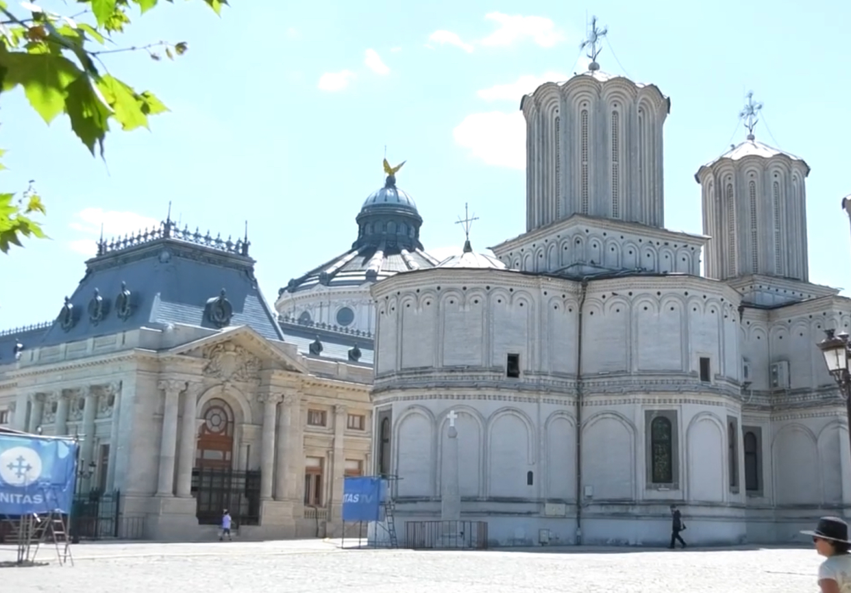 Moaștele Sfântului Lazăr, depuse pe Colina Bucuriei în ajun de Florii. Mii de credincioși sunt așteptați să se închine la raclă