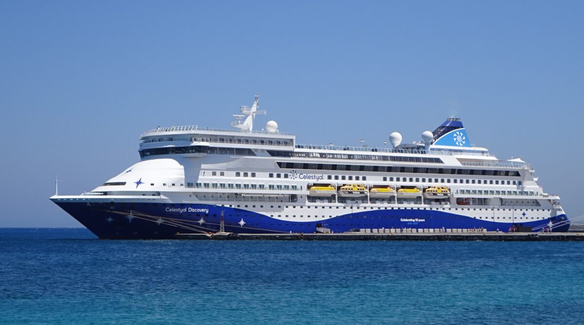 Prima navă comercială care a trecut prin Strâmtoarea Ormuz, un vas de croazieră