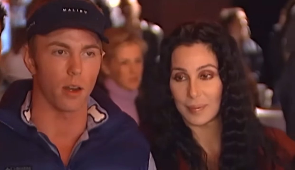 Artista Cher a cerut din nou tutelă temporară pentru fiul ei. Elijah Blue Allman are mari probleme cu drogurile