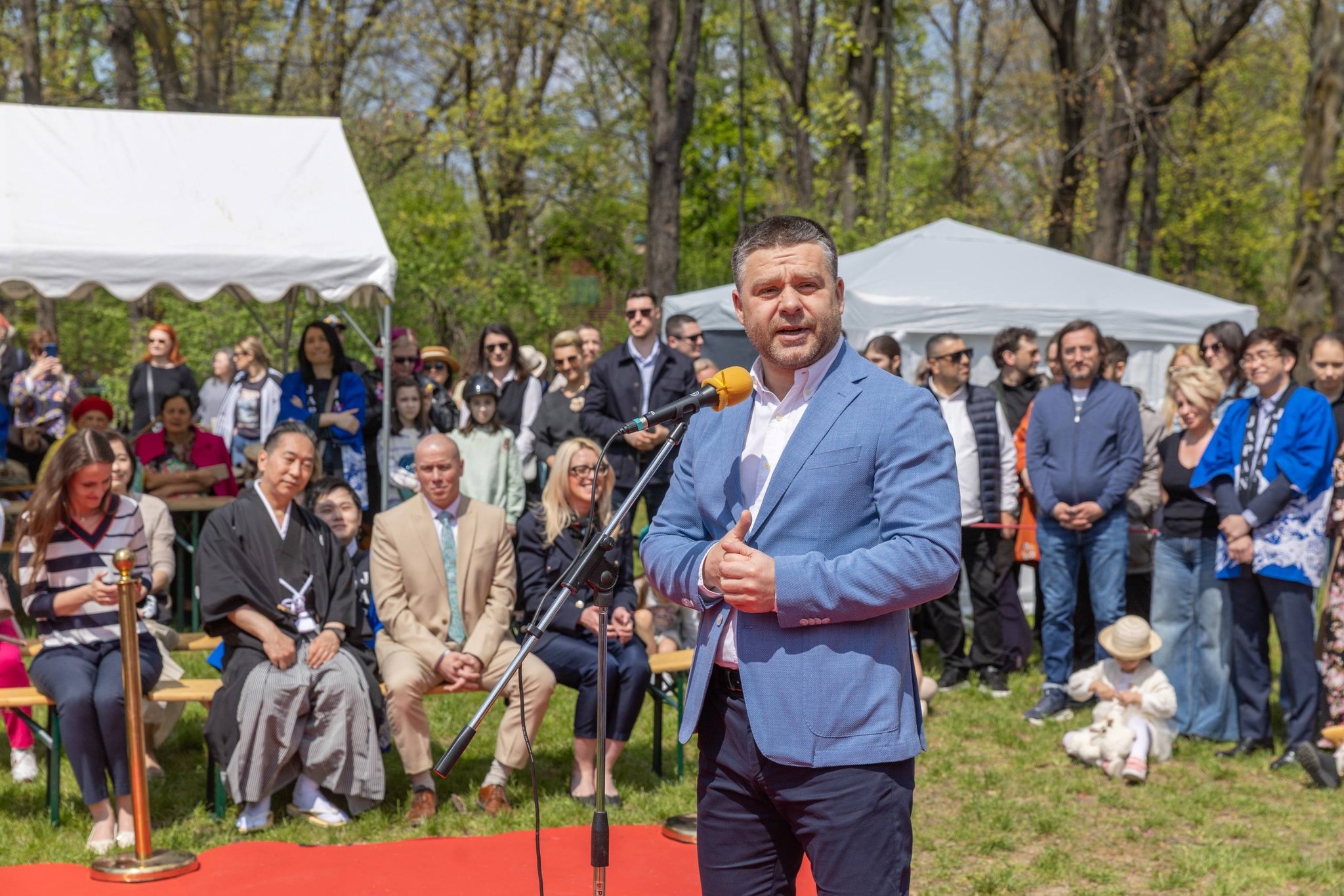 Ciprian Ciucu a anunțat retragerea mesajelor anti-cezariană din București. Edilul vrea să modifice regulamentul de publicitate stradală