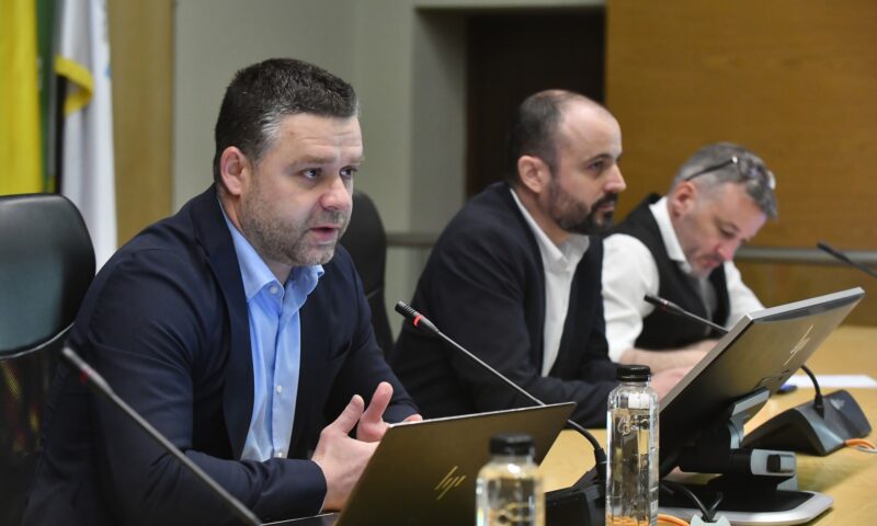 Ciprian Ciucu caută soluții pentru reducerea consumului de energie. Discuții decisive luni