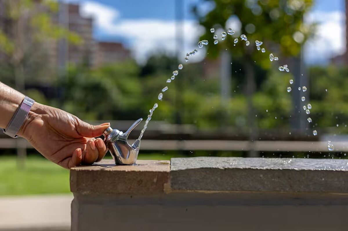 Cișmelele din Sectorul 6 au ajuns pe mâna unei firme fără experiență. Ce explicație are primăria