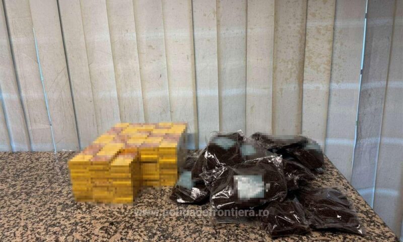 Contrabandă cu tutun pe Aeroportul Otopeni. 700 de pachete de țigări, ascunse în cutii de dulciuri și electronice