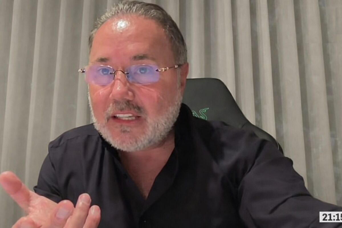 Tzanca Uraganu spune că Rizea ar fi făcut copil cu o fată mai tânără ca să nu fie extrădat