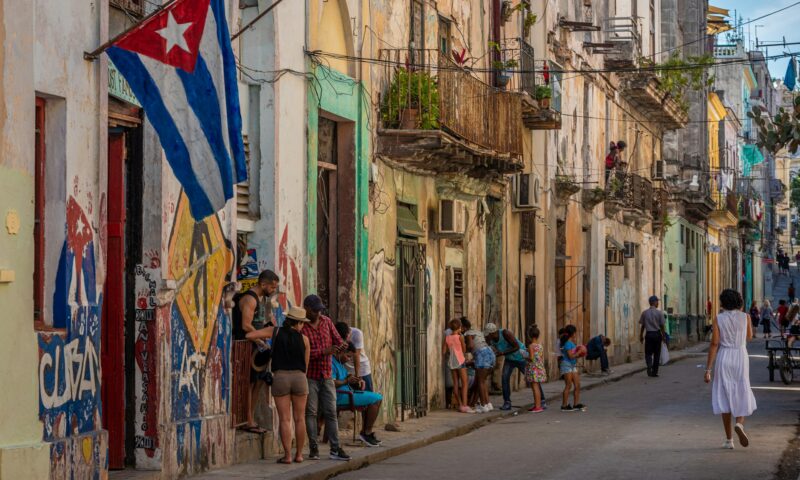 Rezistir: Povestea dură a locuitorilor din Cuba, prinși între dictatura comunistă și sancțiunile lui Trump