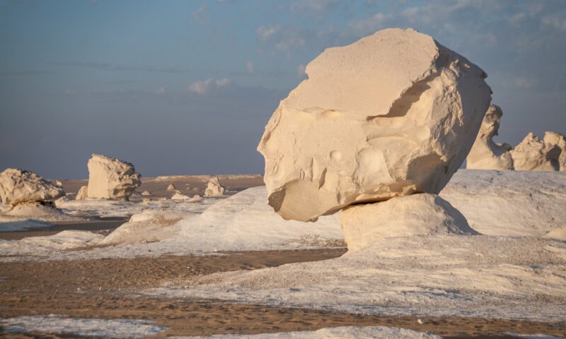 Deșertul Alb din Egipt, locul care pare desprins de pe altă planetă