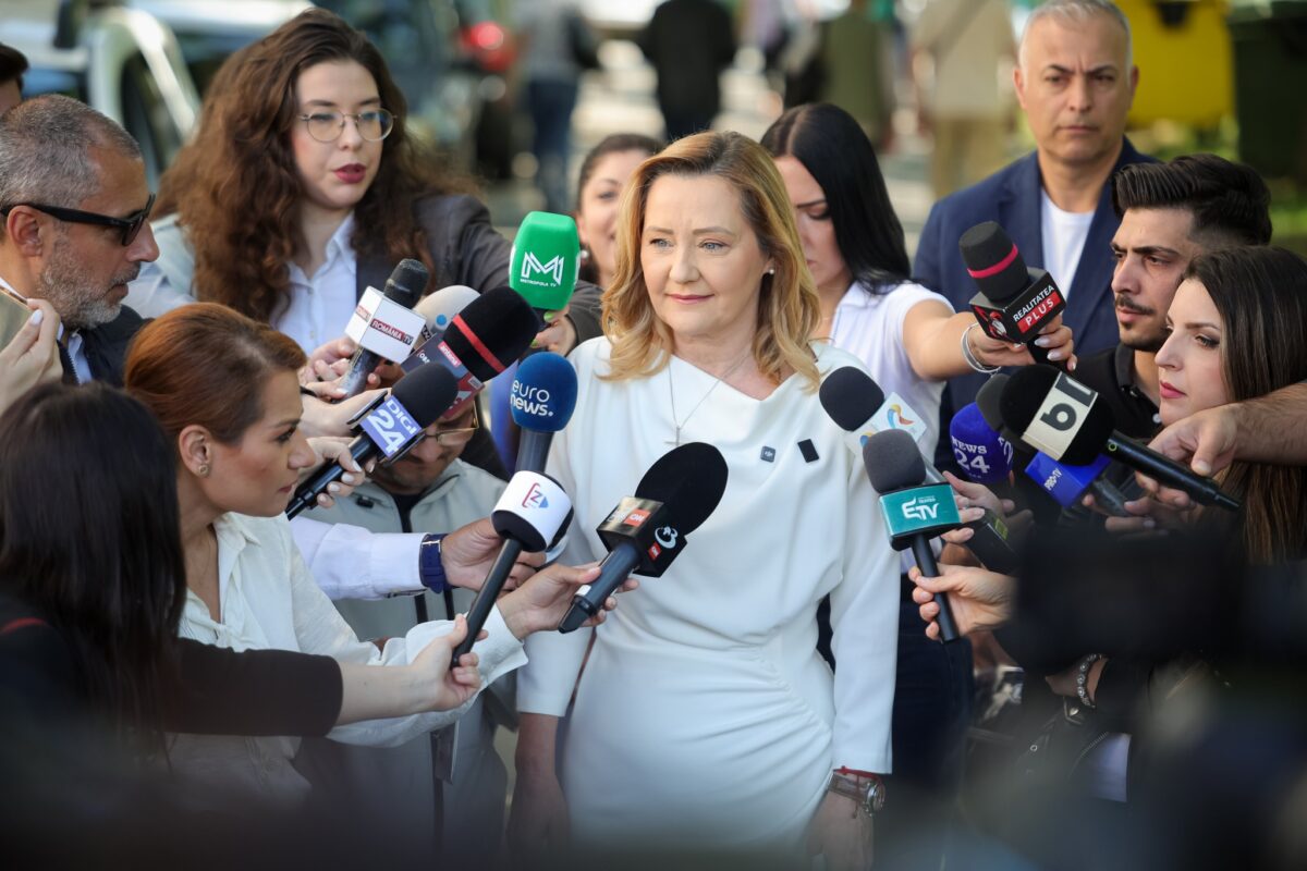 Reconstituirea fotografiilor controversate din campania prezidențială. Mărturia fotografului Elenei Lasconi