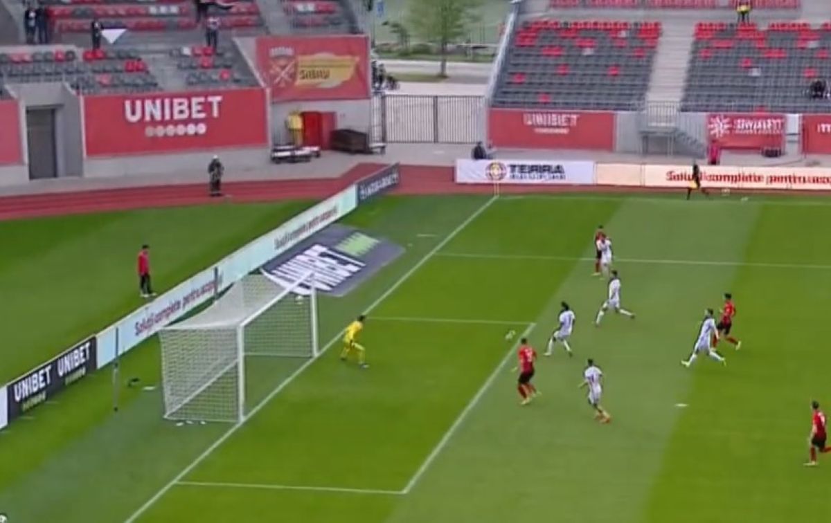 FC Hermannstadt și Csikszereda au terminat la egalitate la Sibiu. Gazdele, în inferioritate numerică pe final