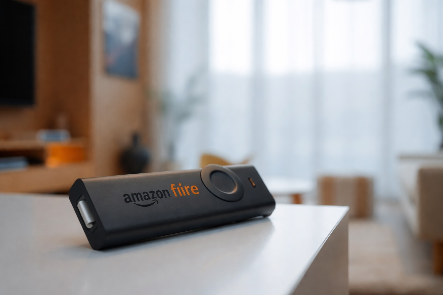 Un gadget Amazon schimbă modul în care urmărești filmele în vacanță. Fire TV Stick HD vine cu Alexa+ și o interfață complet redesenată