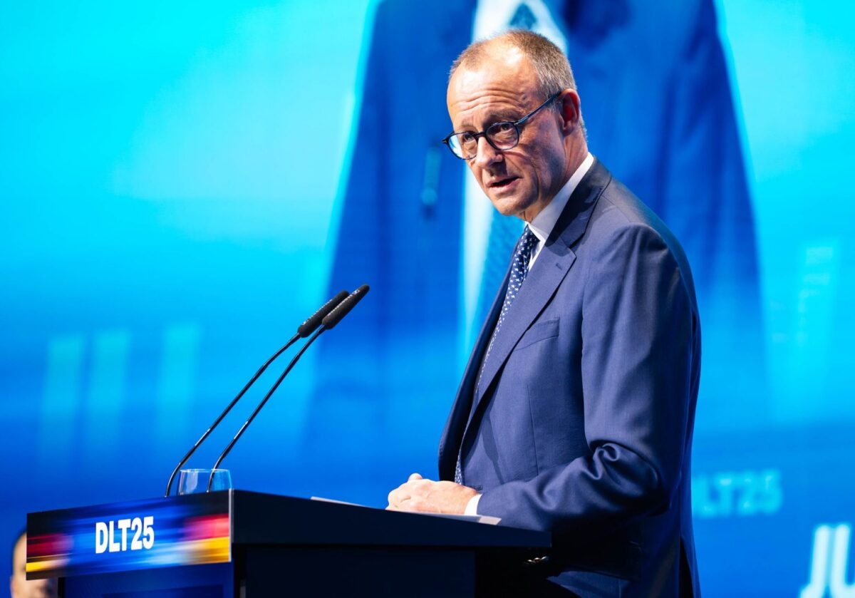 AfD, pe primul loc în sondaje în Germania. Cancelarul Merz e la 15%