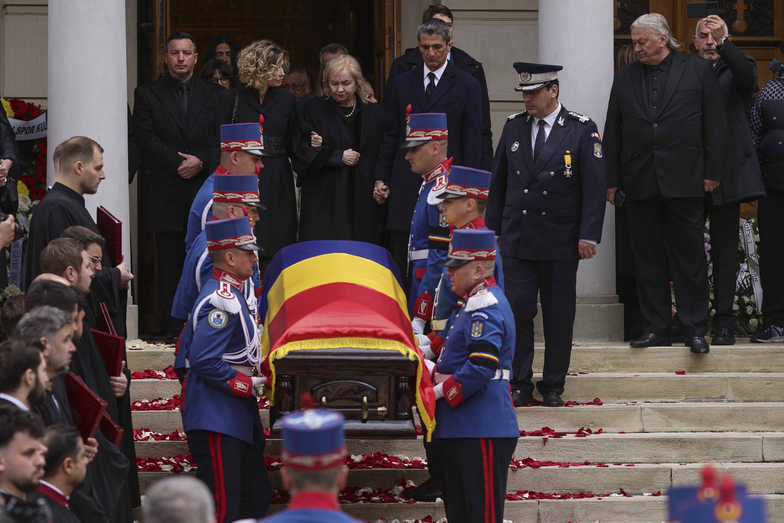 Funeraliile antrenorului Mircea Lucescu