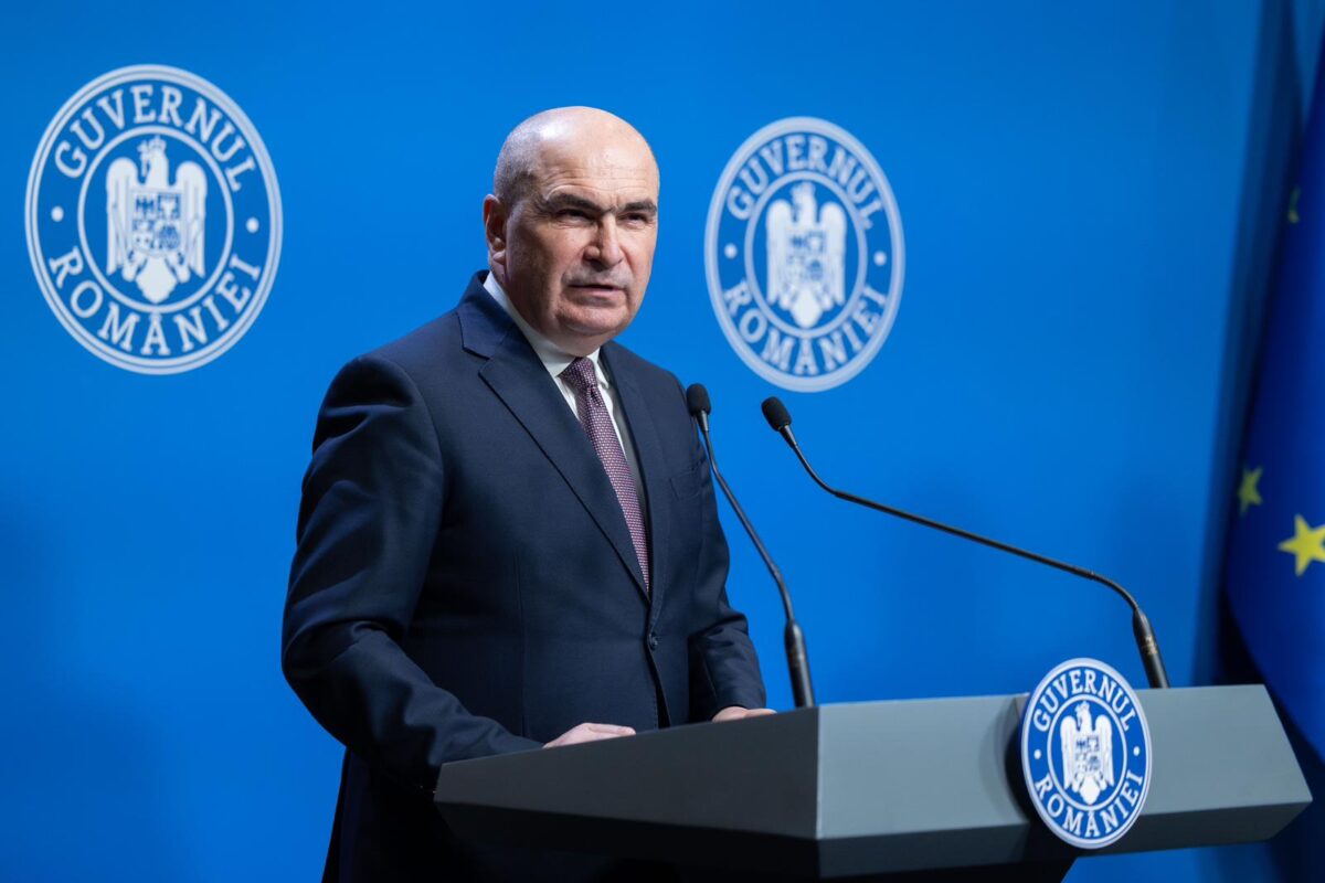 Mesaje de susținere pentru Ilie Bolojan din partea liderilor PNL. Apel la responsabilitate în coaliție