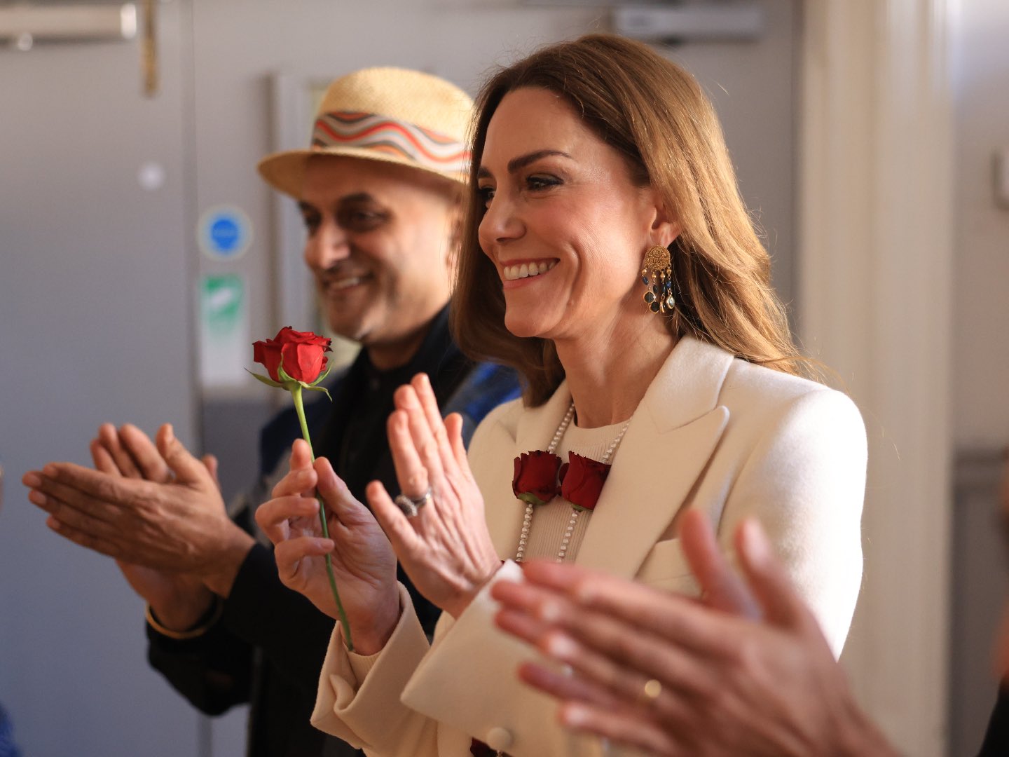 Kate Middleton a încălcat protocolul regal. Gestul neașteptat făcut la Palatul Buckingham