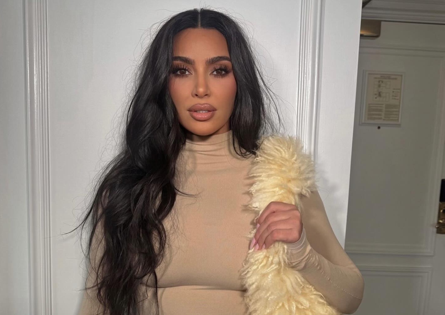 Acordul dintre Kim Kardashian și Ray J ar putea deveni public. Instanța din California a respins cererea de confidențialitate