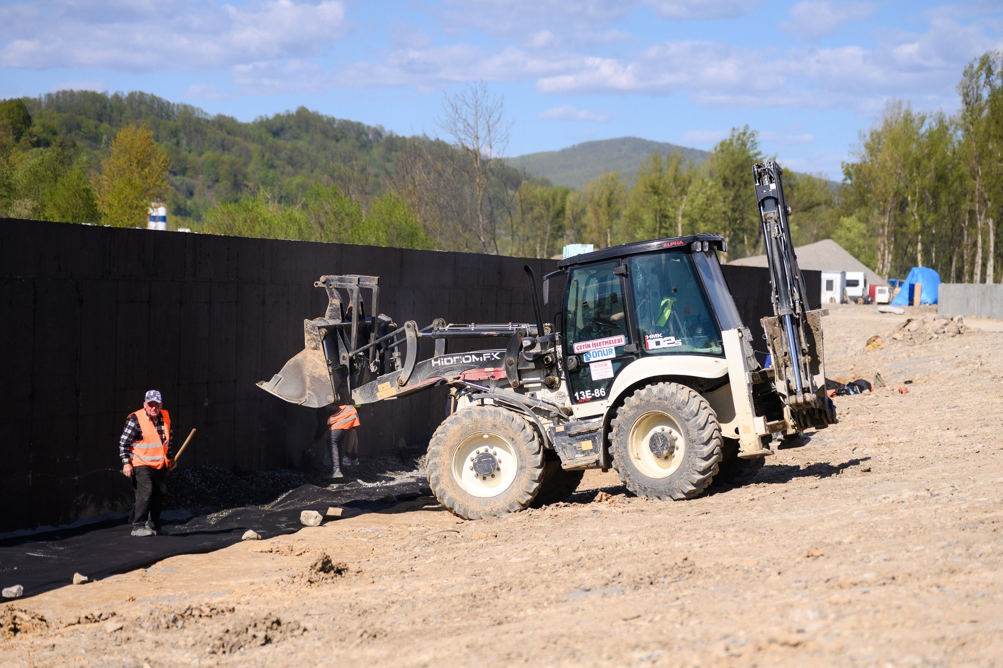 Podul rutier peste Tisa a fost finalizat în România. Când va fi deschis circulației