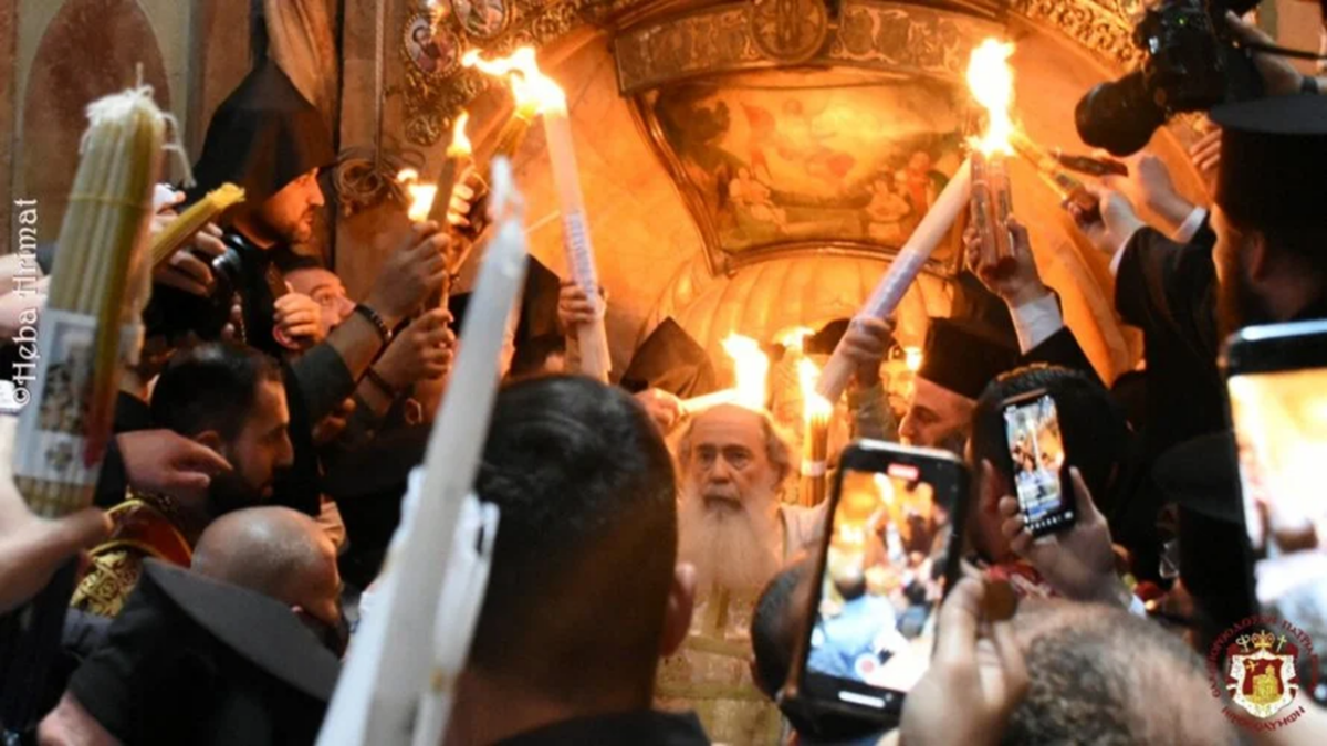 Lumina Sfântă va fi adusă în România cu o cursă specială. Ceremonie diferită la Ierusalim