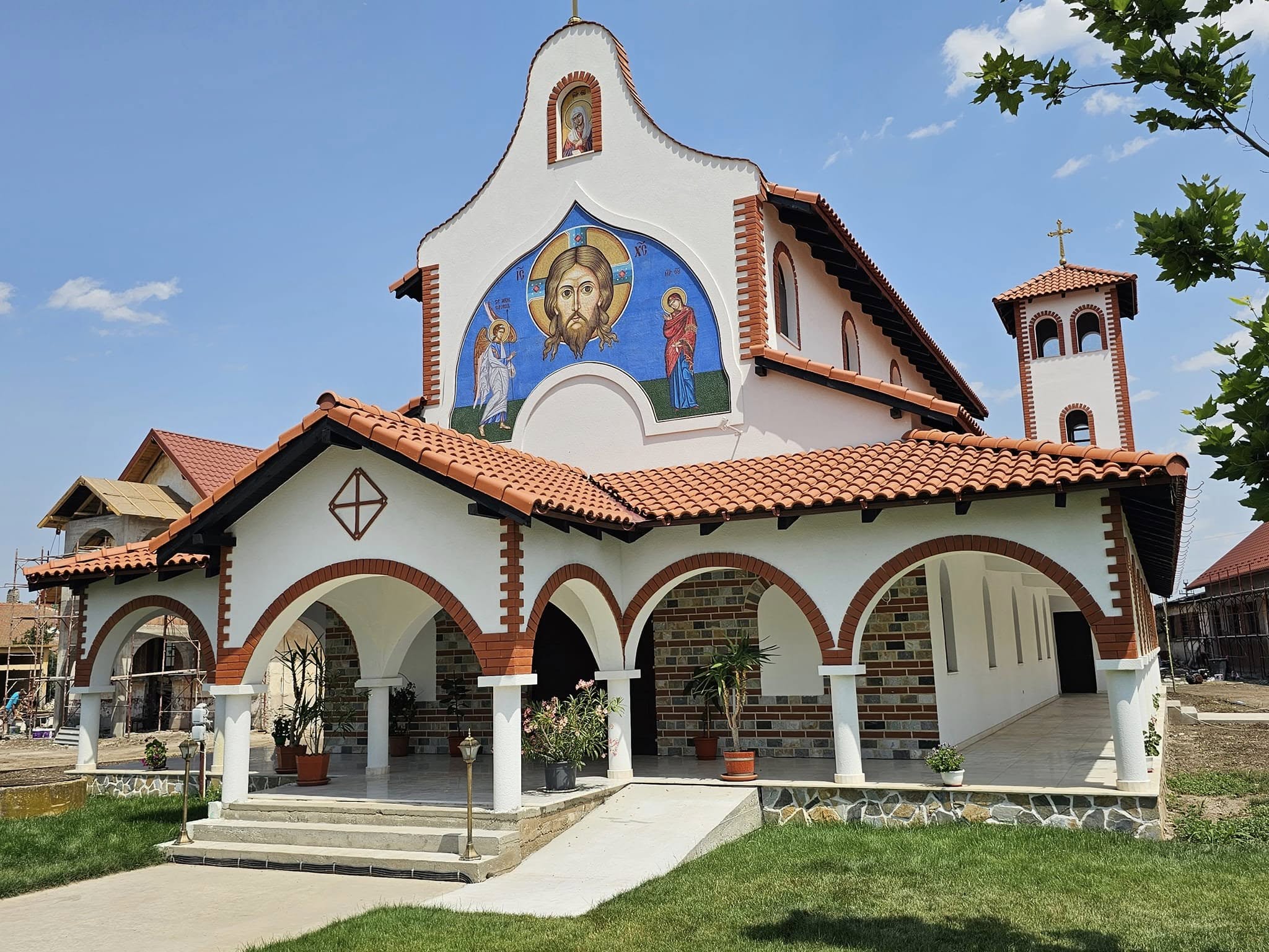 Cinstitul Cap al Sfântului Gheorghe va ajunge la Mănăstirea Pantocrator. Programul complet