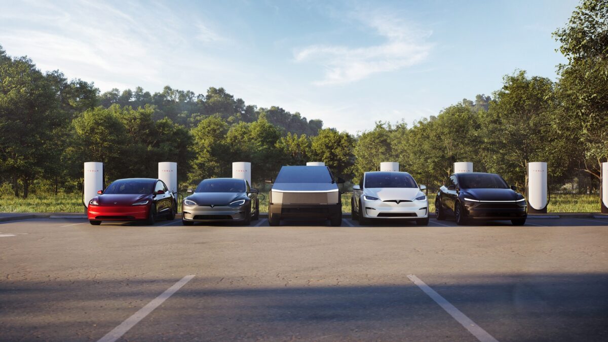 Înmatriculările Tesla au crescut în Europa. Vânzările își revin, după scăderile din 2025
